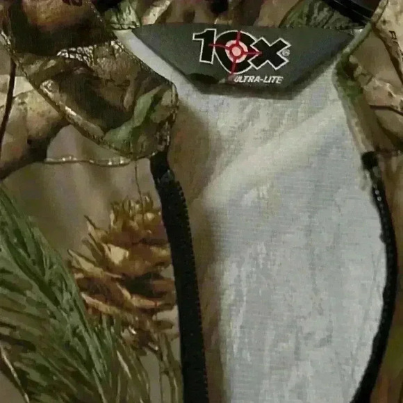 10x Ultra Lite 1/4 zip camo pullover - Picture 2 of 4